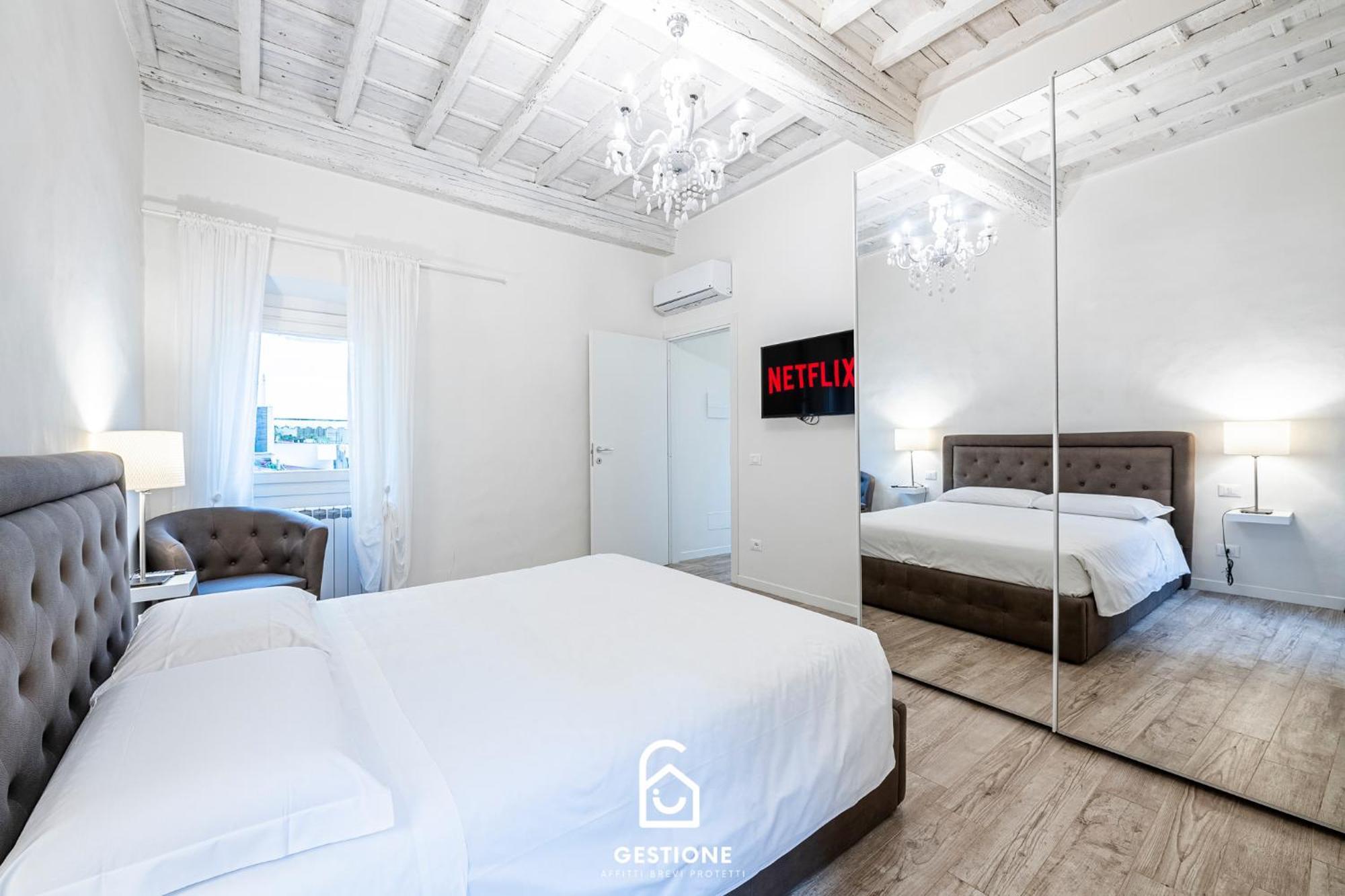 5 Minuti Duomo - Luxury Appartamento Con Terrazza ฟลอเรนซ์ ภายนอก รูปภาพ